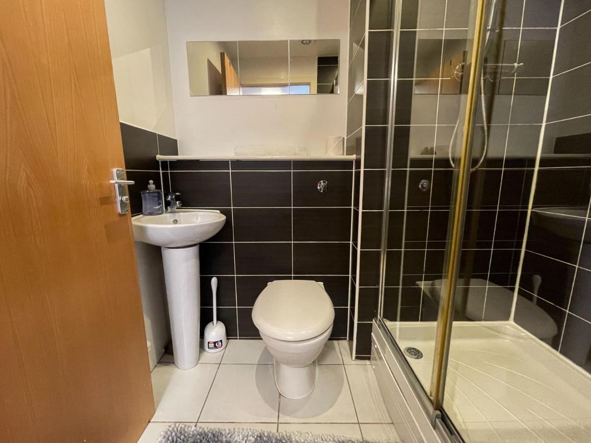 Kelvingrove 2 Bedroom Apartment - Private Parking Glasgow Luaran gambar