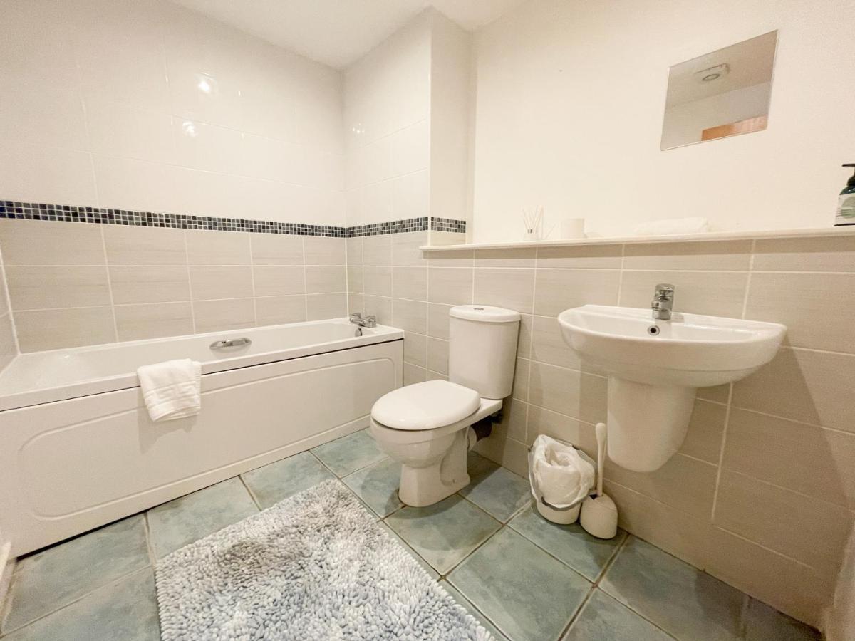 Kelvingrove 2 Bedroom Apartment - Private Parking Glasgow Luaran gambar