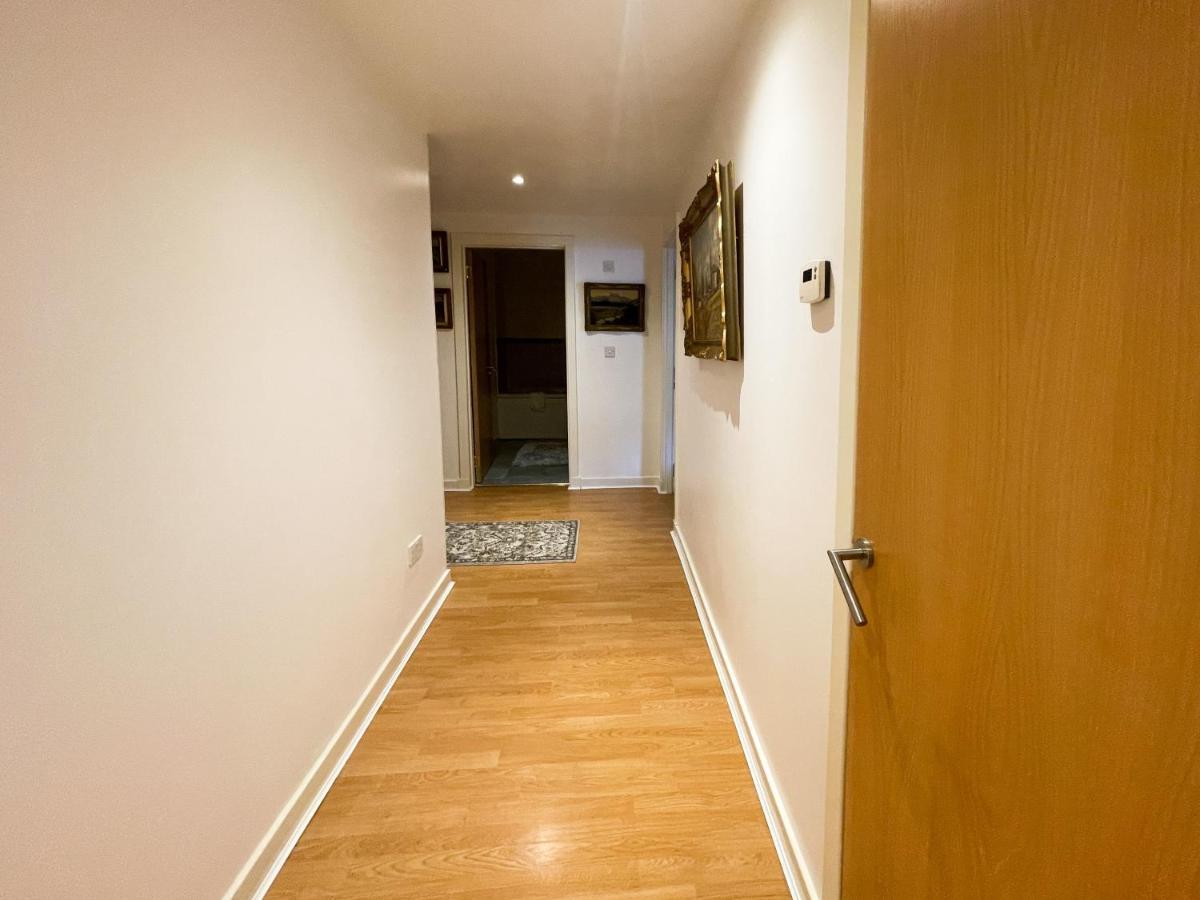 Kelvingrove 2 Bedroom Apartment - Private Parking Glasgow Luaran gambar